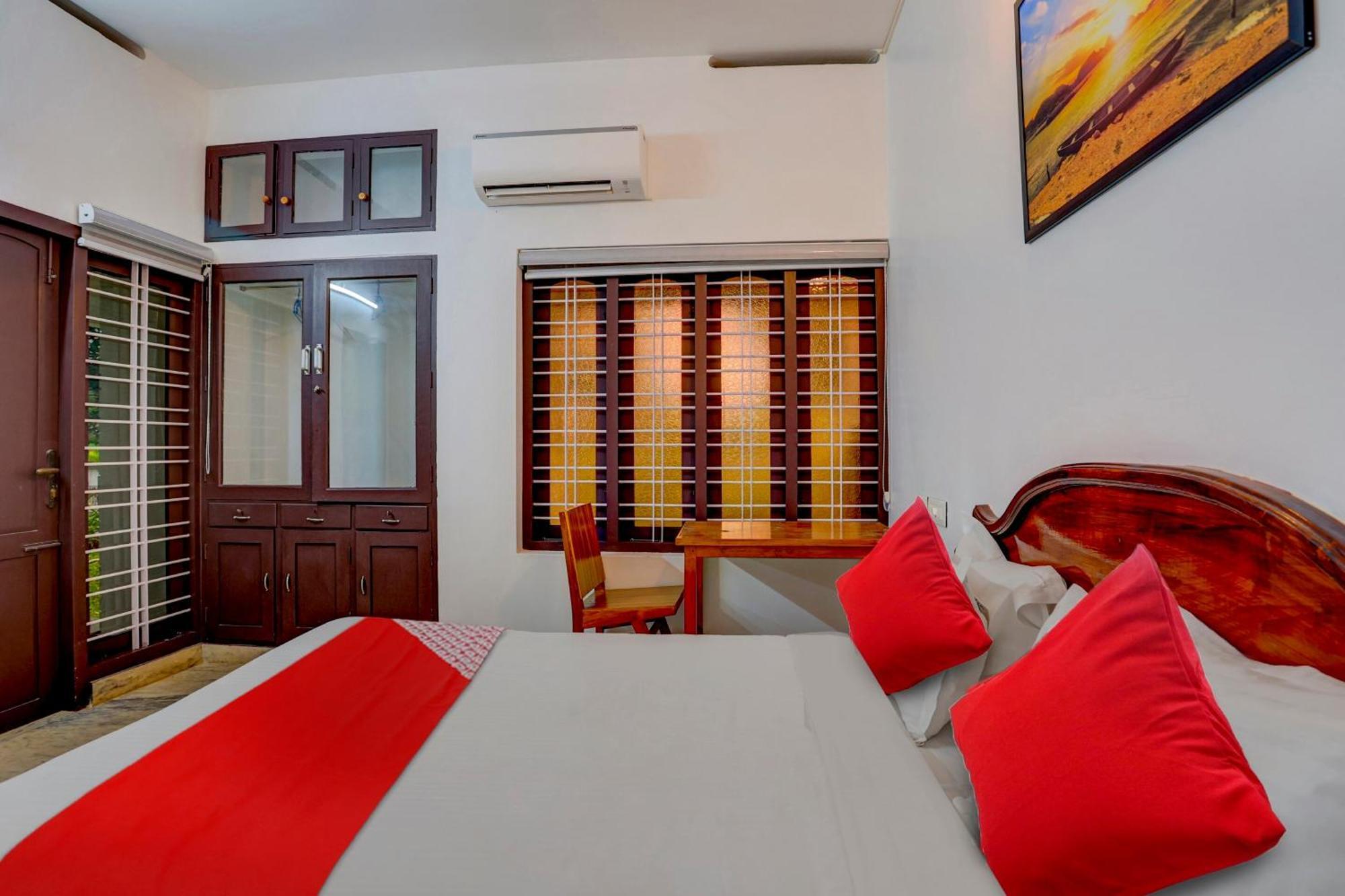 Hotel O Poptavern Heritage Kovalam Ngoại thất bức ảnh